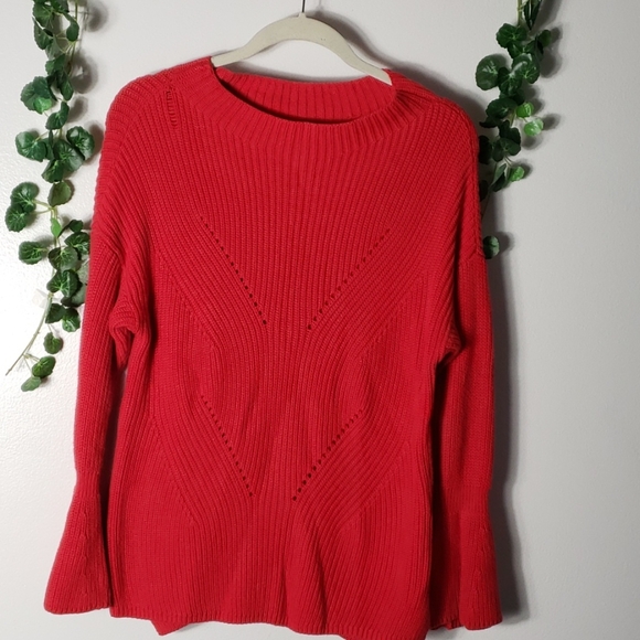 LOFT Sweaters - Loft Stitchy Raglan Sweater